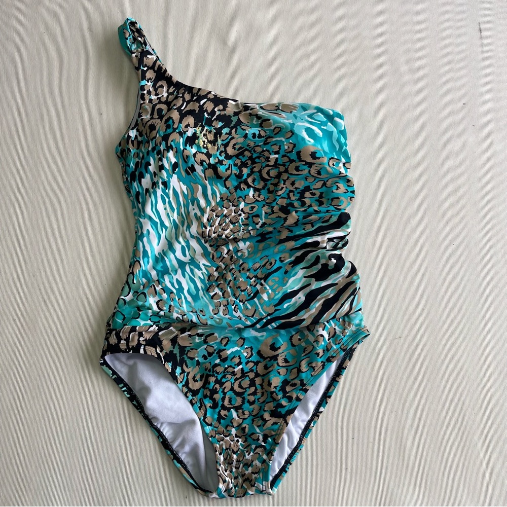 Perry Ellis One-piece Bathing Swimsuits.One-Shoulder Animal print.Aqua color Sz8